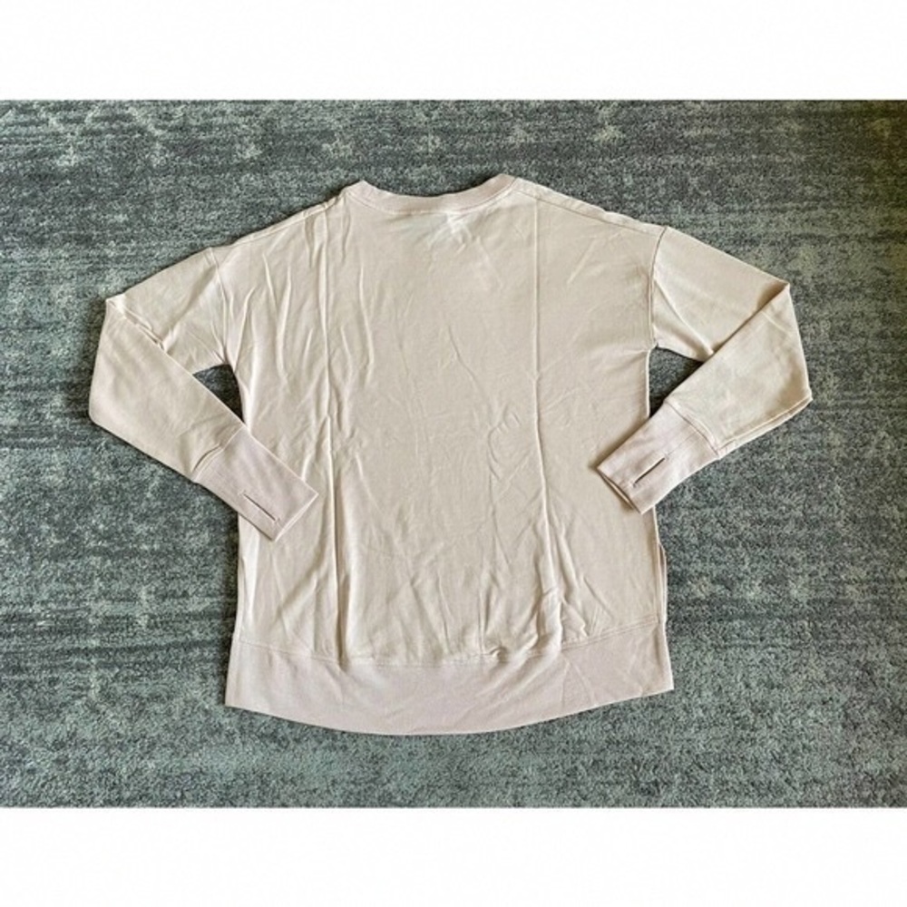 Athleta Cream Crewneck Sweatshirt